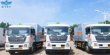新飛天錦爆材運輸車發(fā)車