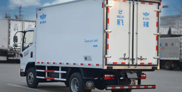 新飛解放輕卡冷藏車(chē)—— 掙錢(qián)也要舒適